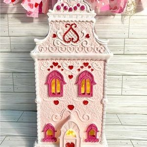 Love & Cupcakes Victorian Valentine’s Day Gingerbread House